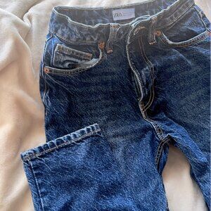 Zara Jeans - brand new Size 2 /  22" waist